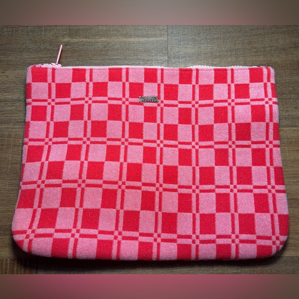 NWOT Triangl Swimwear Bikini/Cosmetic Bag